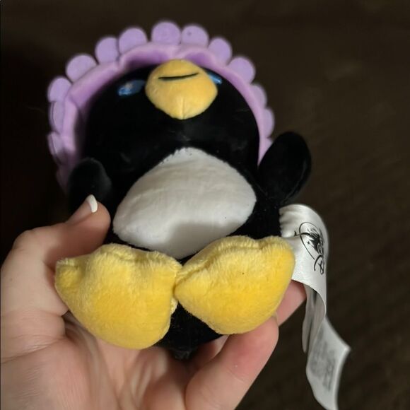 Disney Parks Wishables It’s a Small World Penguin Plush Purple Hat Blue Eyes - Picture 4 of 7